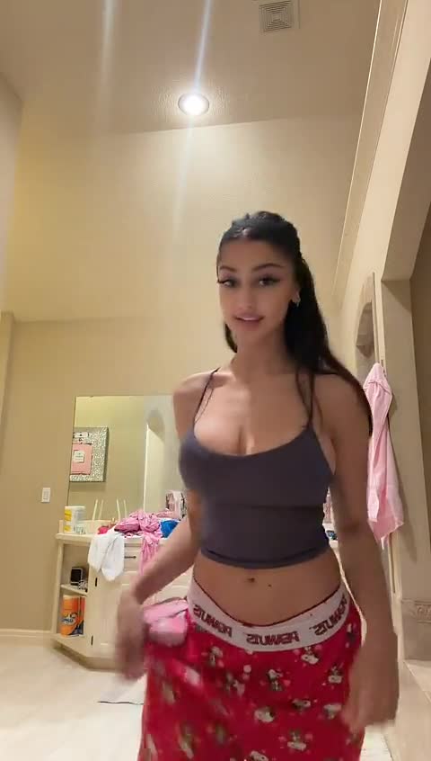 Divaflawless Clip #56zvNz