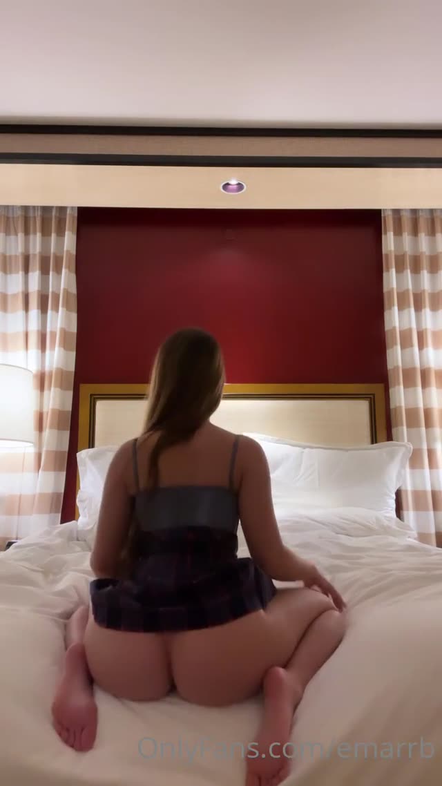Emarbb Clip #5gjsXG