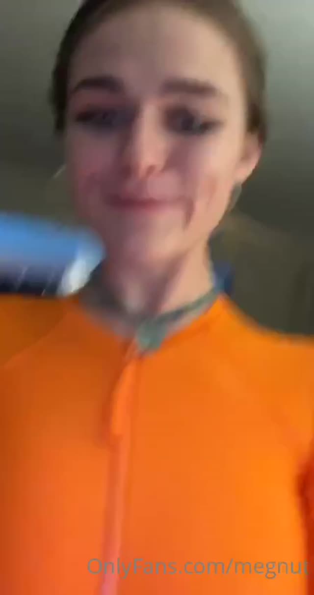 Megnutt Clip #4S5QZR