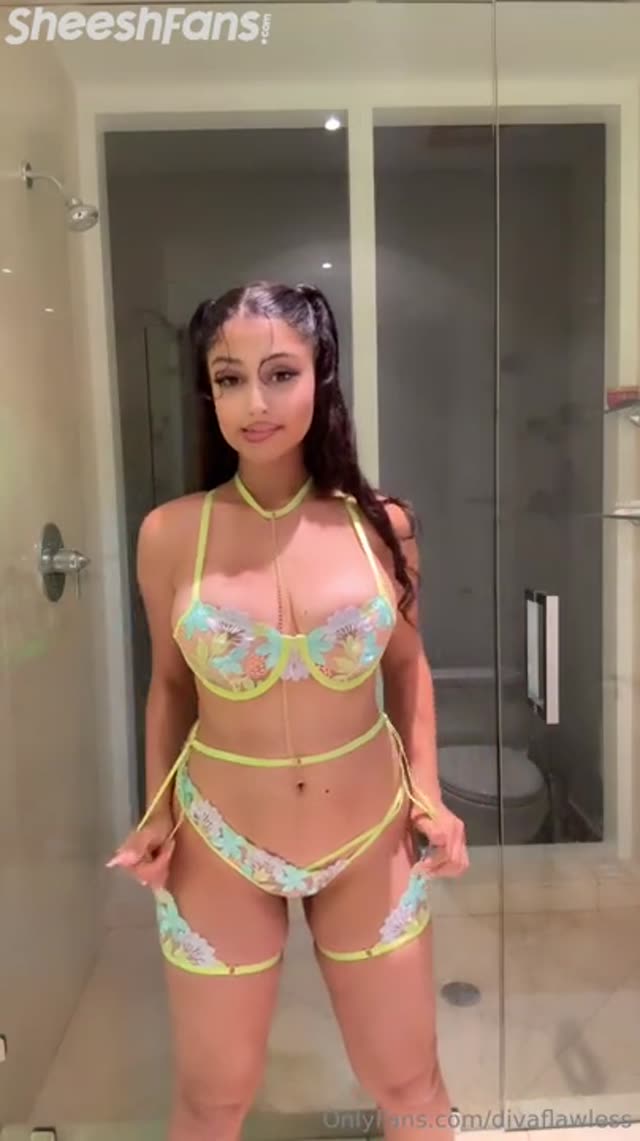 Divaflawless Clip #TS8B2