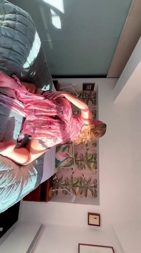 Totallyavalon Clip #8wzEbX