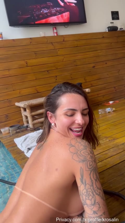 Karolrosalin clip