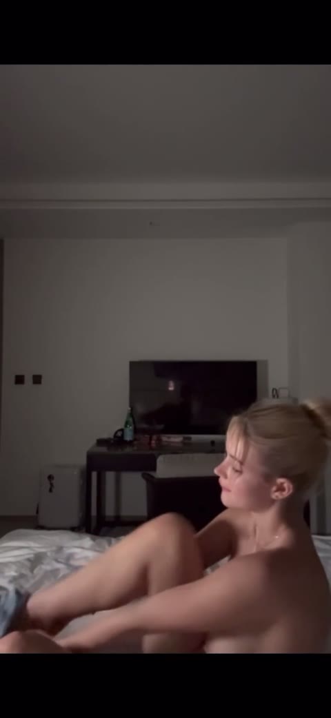 Fabienne0805 Clip #7Lqcv2