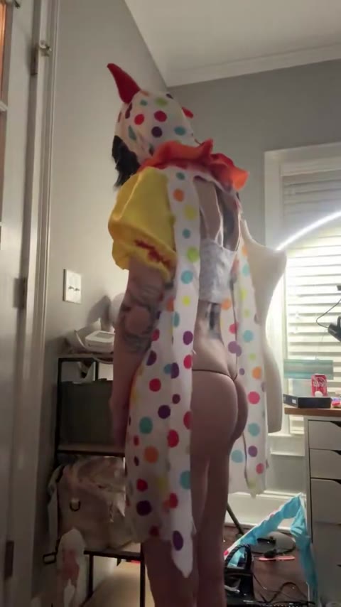 Essaere clip