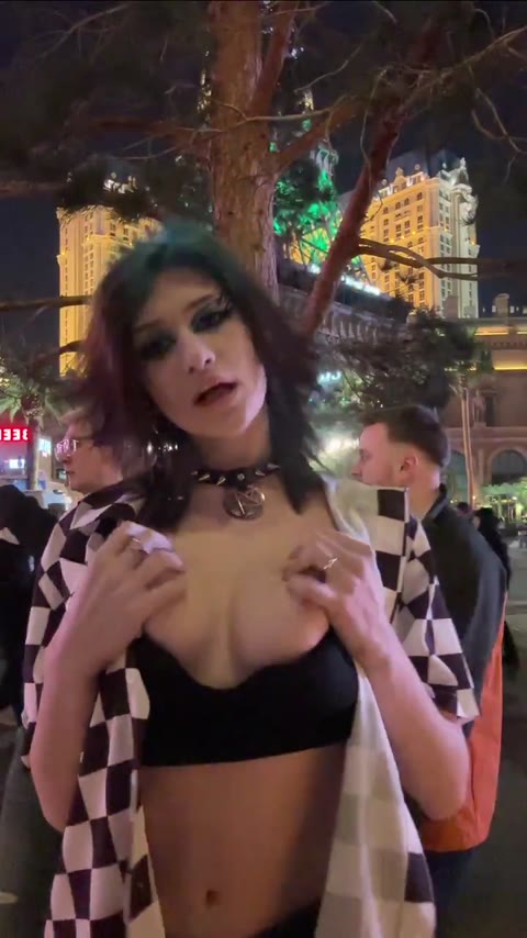 Vampkira OnlyFans clip