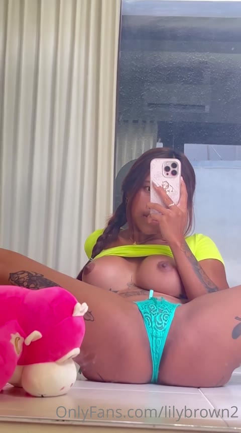 Lilybrown2 clip