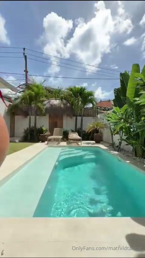 Tantottwinspaulinepopstantotmathildemathildtantot Clip #LbLZz