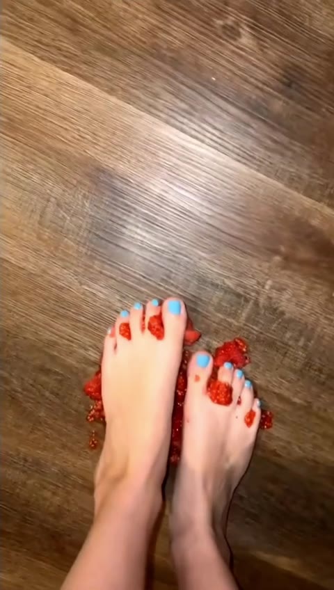 Halieywelch clip