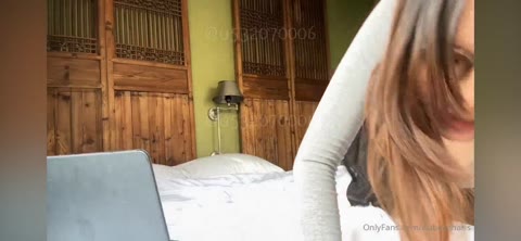 Isabelleharis clip