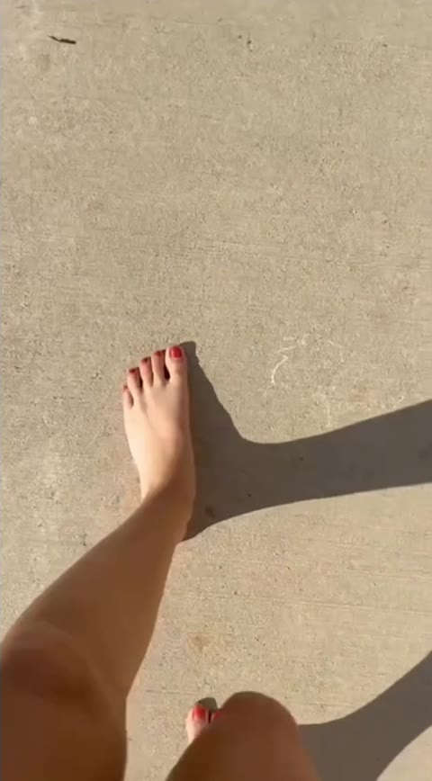 Halieywelch clip