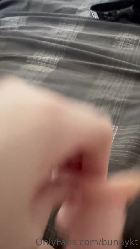 Katiewoolls clip